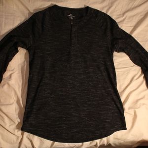 American Eagle Long Sleeve Henley